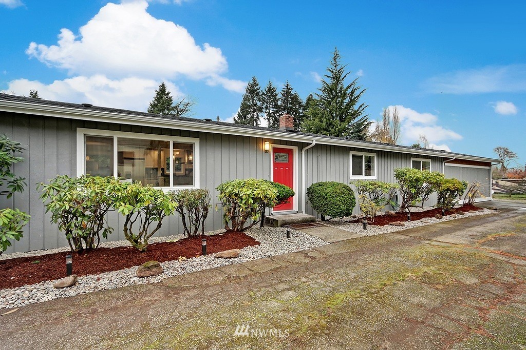 1408 North 32nd Street Renton, WA 98056 - Photo 1 of 17