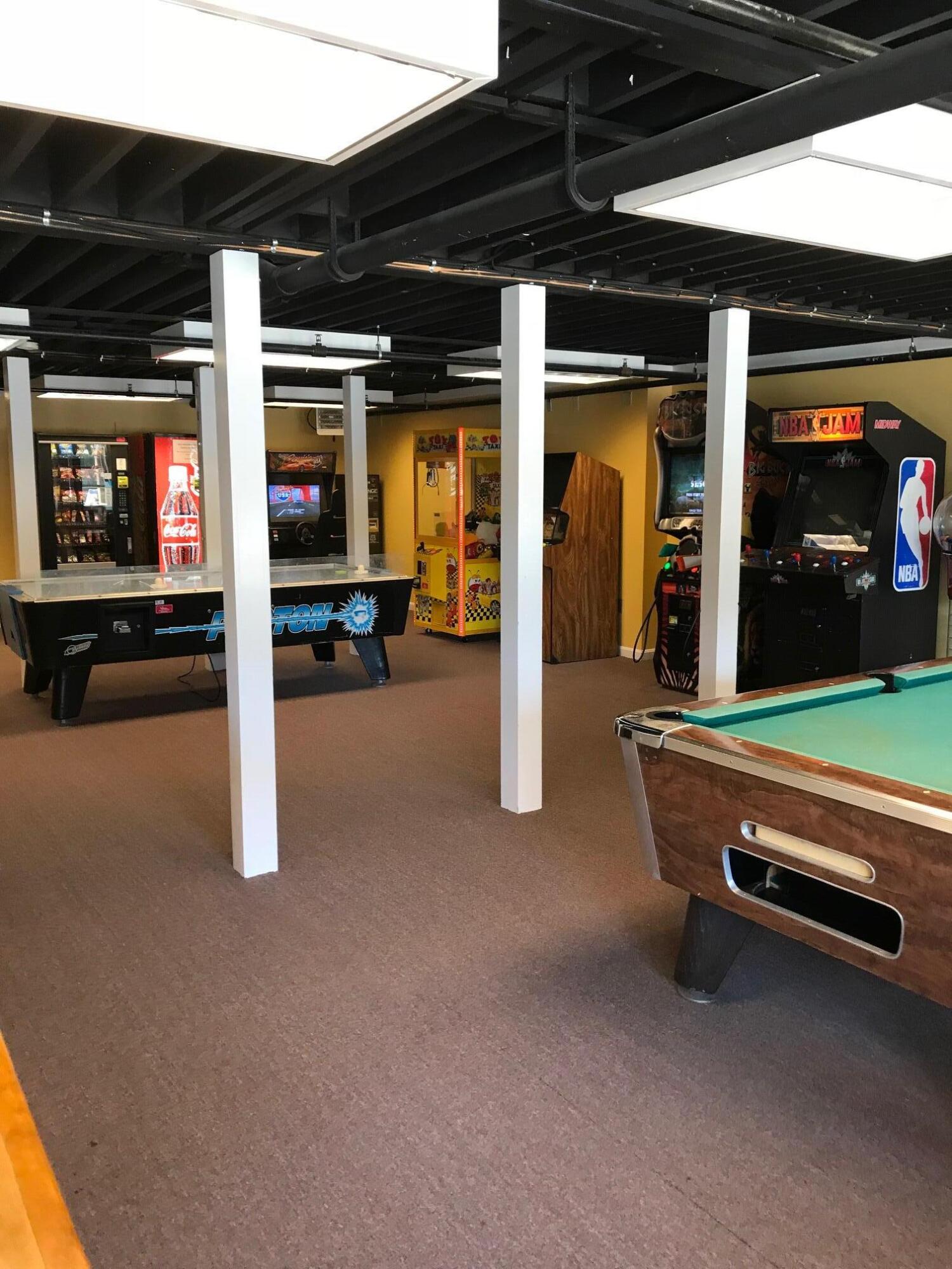 412 Post Road, Unit D2 Wells, ME 04090 - Photo 23 of 27 23 Game Room