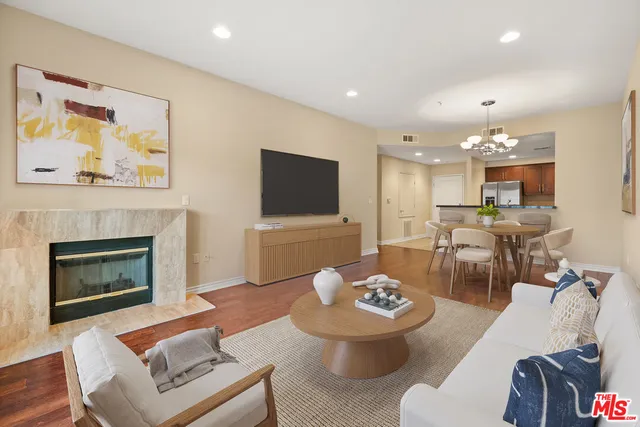 $749,000 | 7100 Alvern Street, Unit 404, Los Angeles, CA 90045