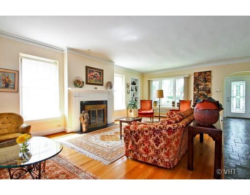 215 Columbia Avenue Park Ridge, IL 60068 - Photo 2 of 9 Gallery Image 2