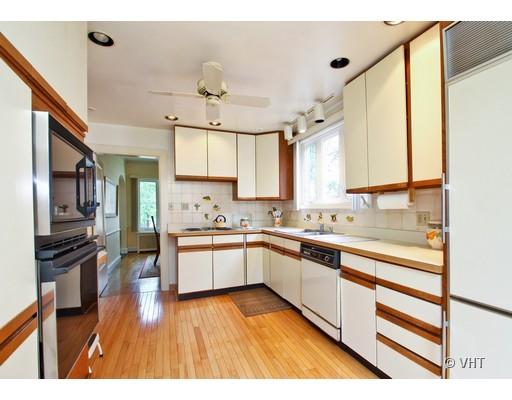 215 Columbia Avenue Park Ridge, IL 60068 - Photo 3 of 9 Gallery Image 3