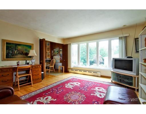 215 Columbia Avenue Park Ridge, IL 60068 - Photo 5 of 9 Gallery Image 5