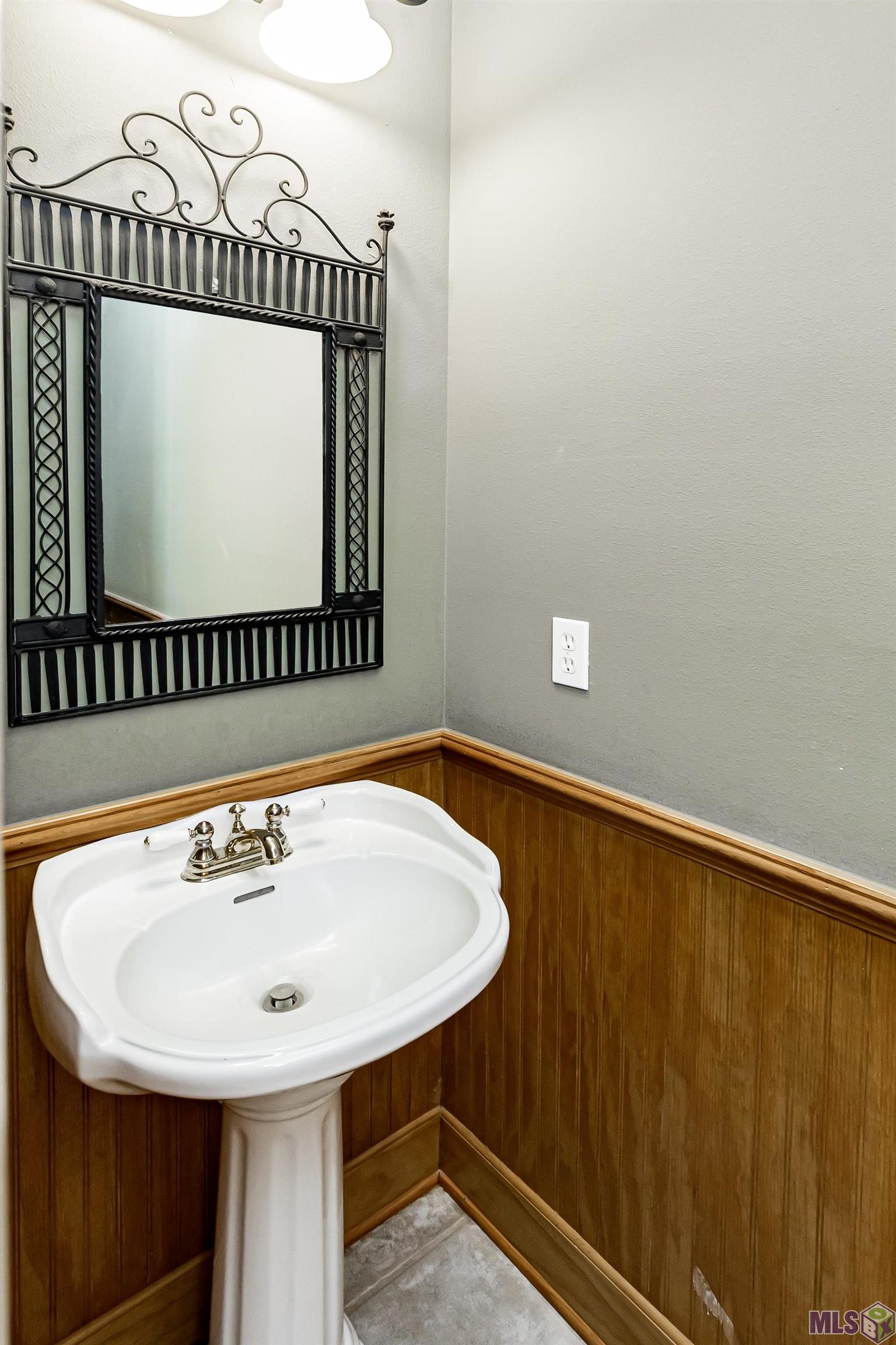 9611 Barringer Foreman Road Baton Rouge, LA 70809 - Photo 35 of 44