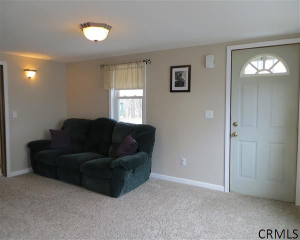 37 Lansing Road North Schenectady, NY 12304 - Photo 2 of 25 Photo 2