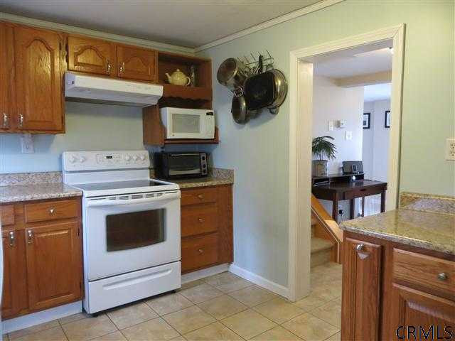 37 Lansing Road North Schenectady, NY 12304 - Photo 10 of 25 Photo 10