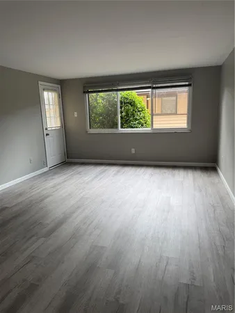 $129,000 | 9 Fairways Circle, Unit A, St. Charles, MO 63303