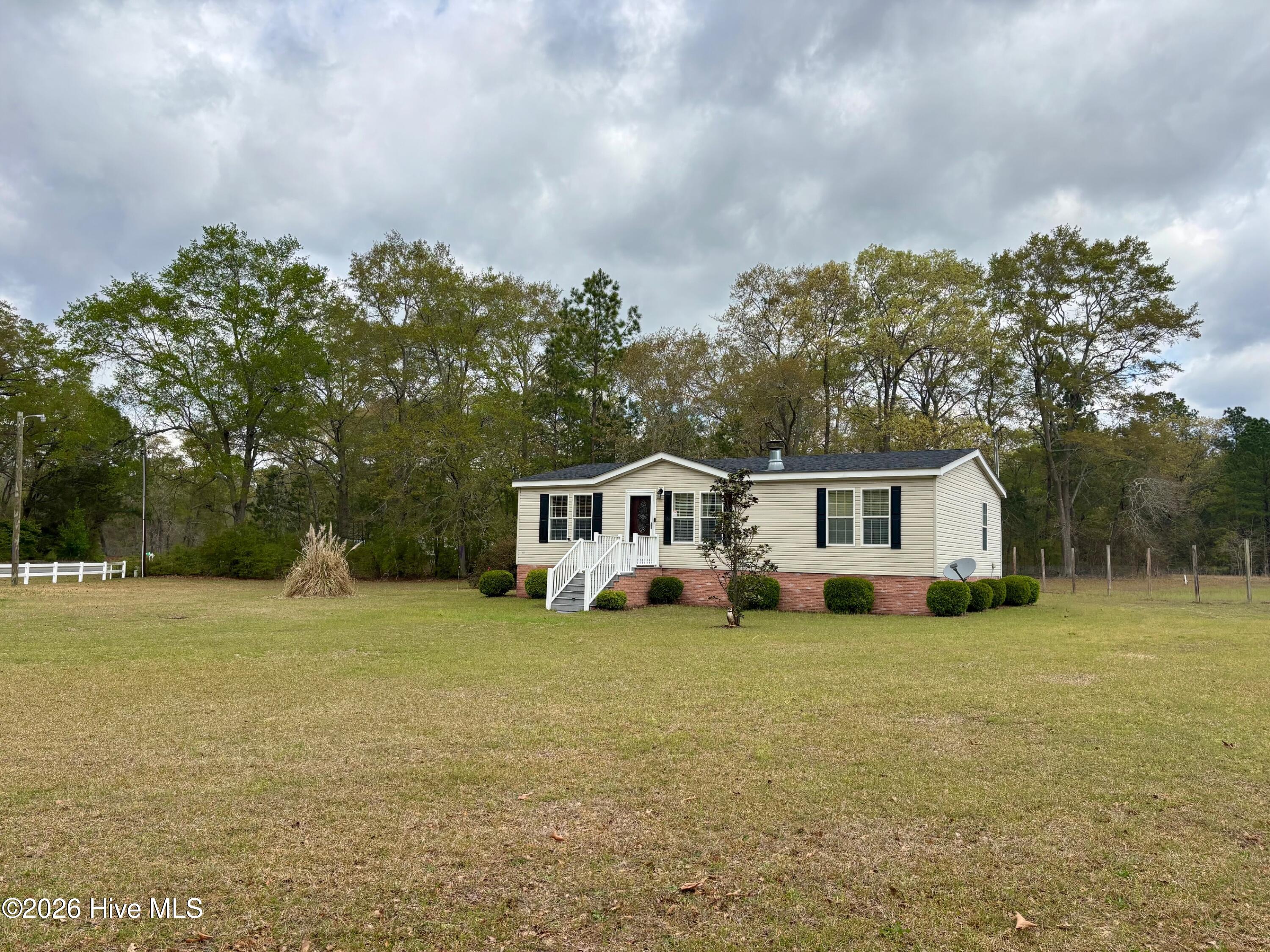 656 Slick Rock Road Goldsboro, NC 27534 - Photo 4 of 20 IMG_0304