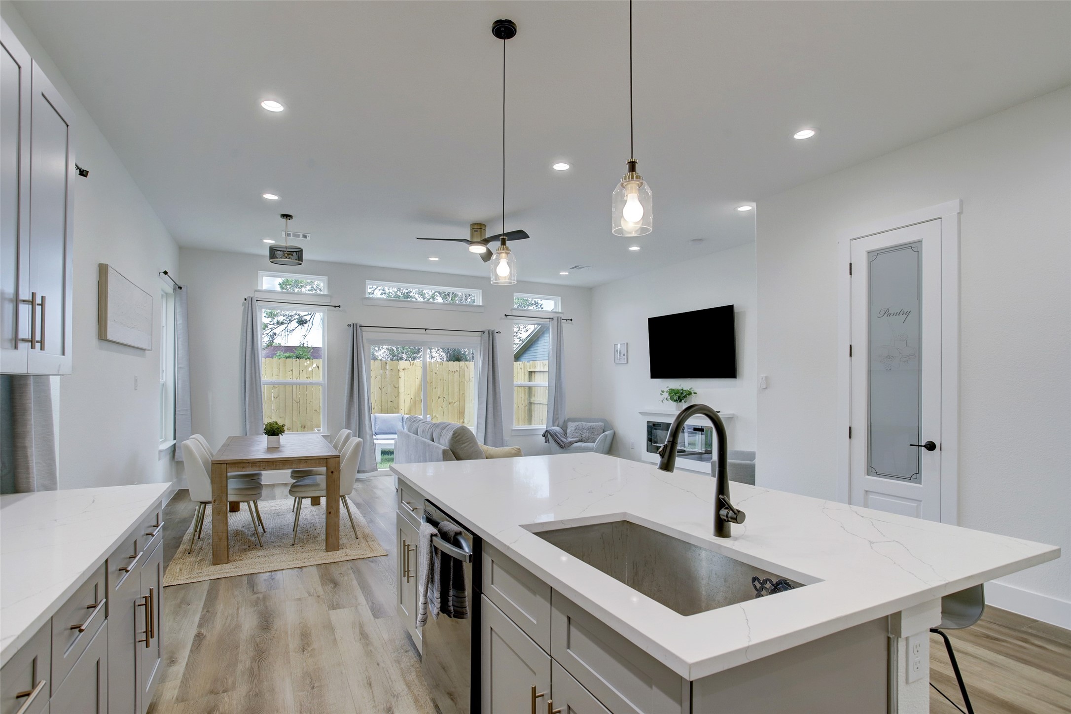 7119 Tierwester Street Houston, TX 77021 - Photo 4 of 16