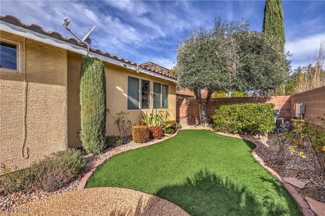 10016 Desert Alcove Road Las Vegas, NV 89178 - Photo 36 of 46