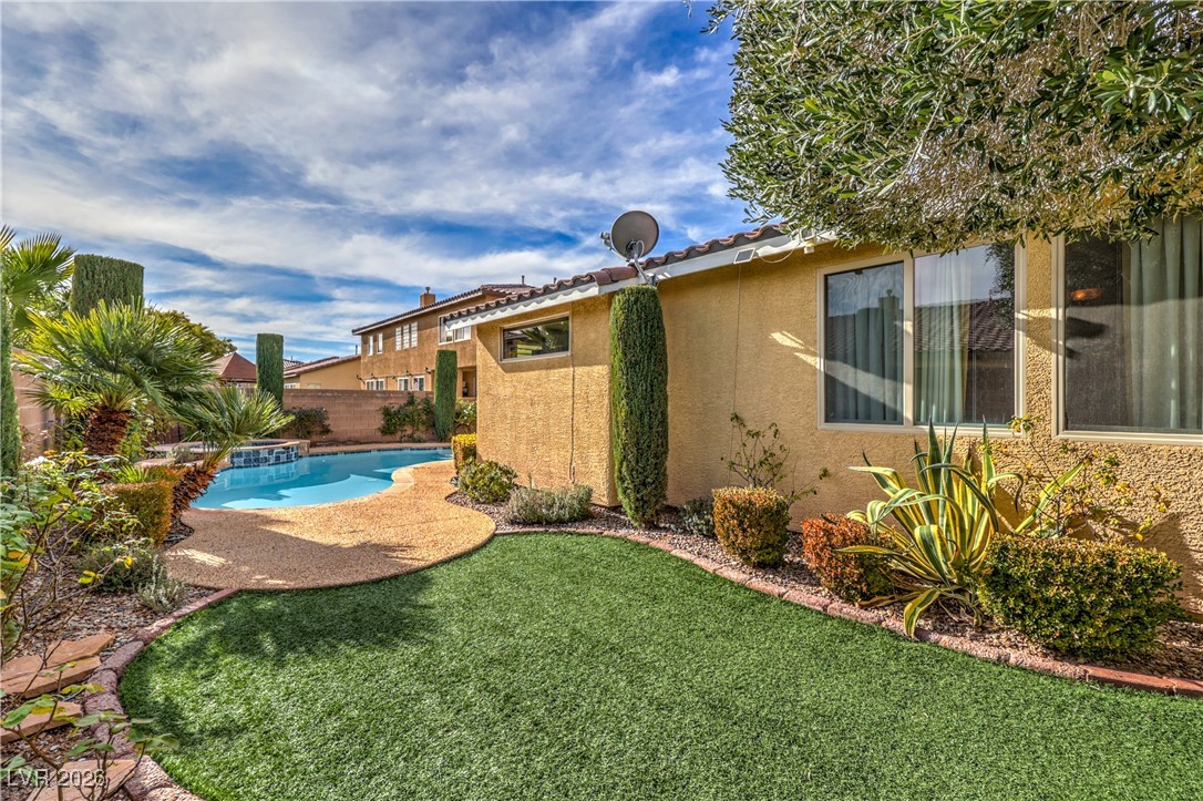 10016 Desert Alcove Road Las Vegas, NV 89178 - Photo 38 of 46