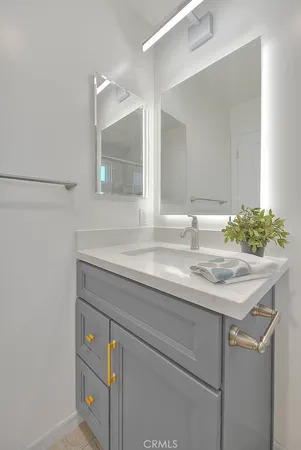 $5,500 | 1234 Lilac Place, Los Angeles, CA 90026