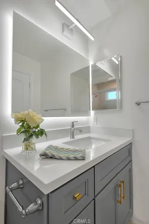 $5,500 | 1234 Lilac Place, Los Angeles, CA 90026