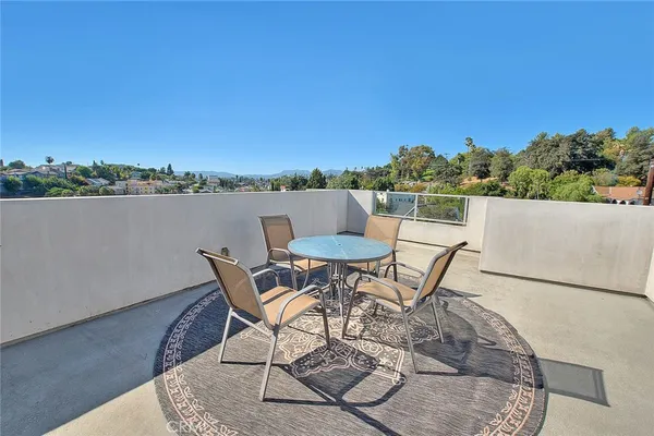 $5,500 | 1234 Lilac Place, Los Angeles, CA 90026
