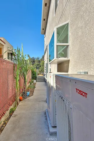 $5,600 | 1234 Lilac Place, Los Angeles, CA 90026