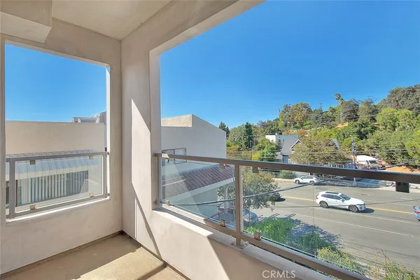 $5,500 | 1234 Lilac Place, Los Angeles, CA 90026