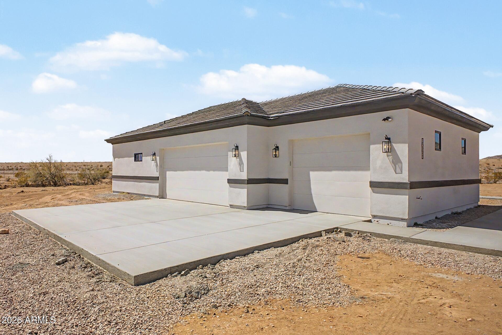 15728 West Montgomery Road Surprise, AZ 85387 - Photo 2 of 41 06 - Montgomery 15728
