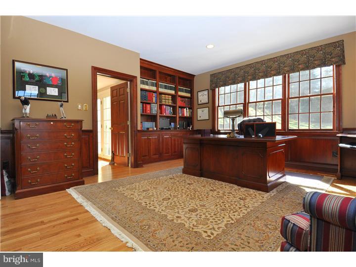 237 Biddulph Road Radnor, PA 19087 - Photo 6 of 25 Office / Study