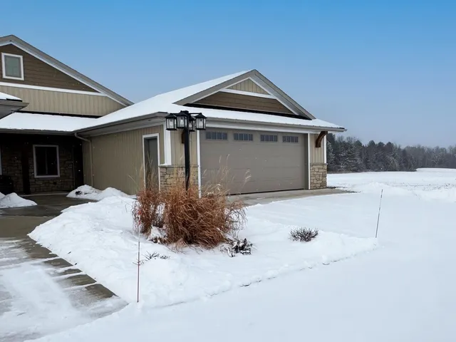 $399,900 | 2765 County Rd EE, Abrams, WI 54101