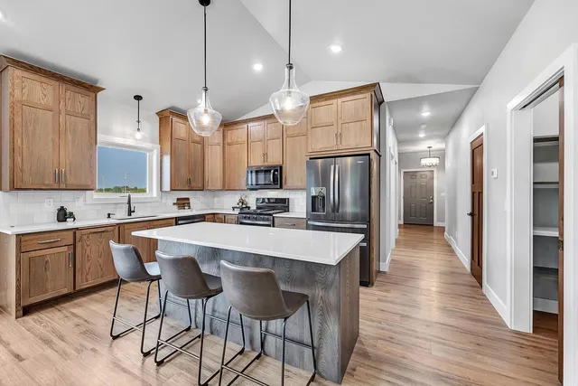 $399,900 | 2765 County Rd EE, Abrams, WI 54101