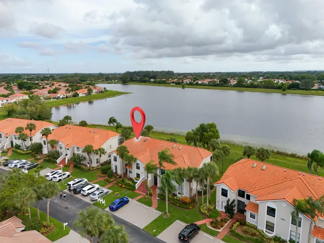 $2,500 | 10910 Lakemore Lane, Unit 201, Boca Raton, FL 33498