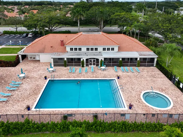 $2,500 | 10910 Lakemore Lane, Unit 201, Boca Raton, FL 33498