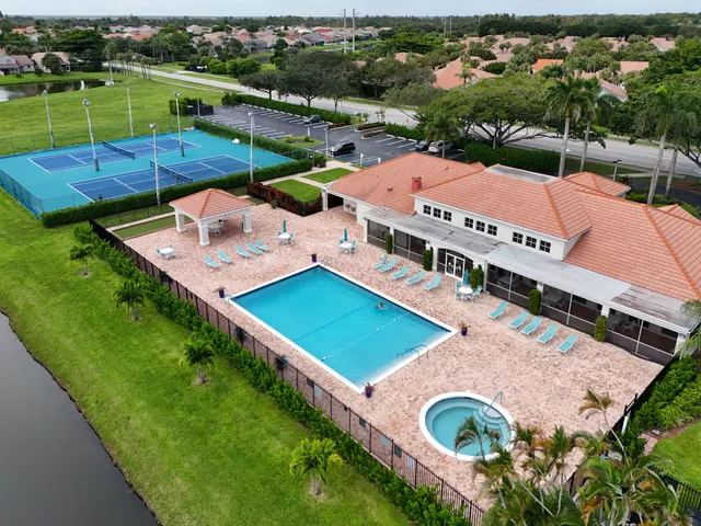 $2,500 | 10910 Lakemore Lane, Unit 201, Boca Raton, FL 33498