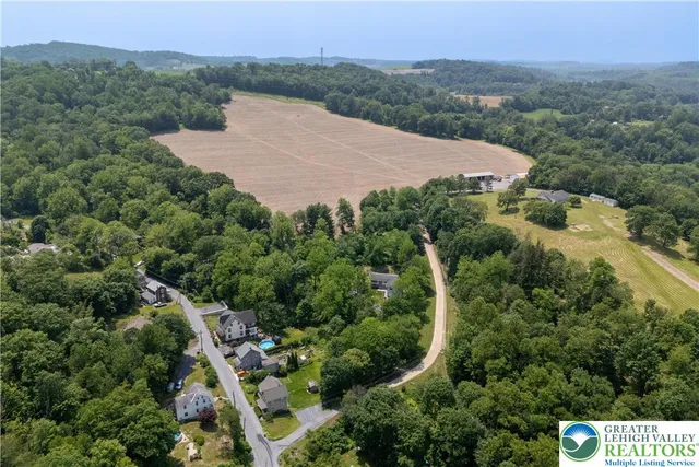 $429,000 | 416 Owl Alley, Slatington, PA 18080