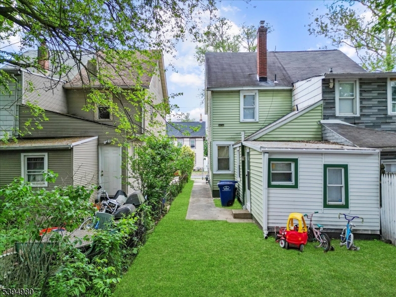 636 Elizabeth Street Beverly, NJ 08010 - Photo 6 of 15
