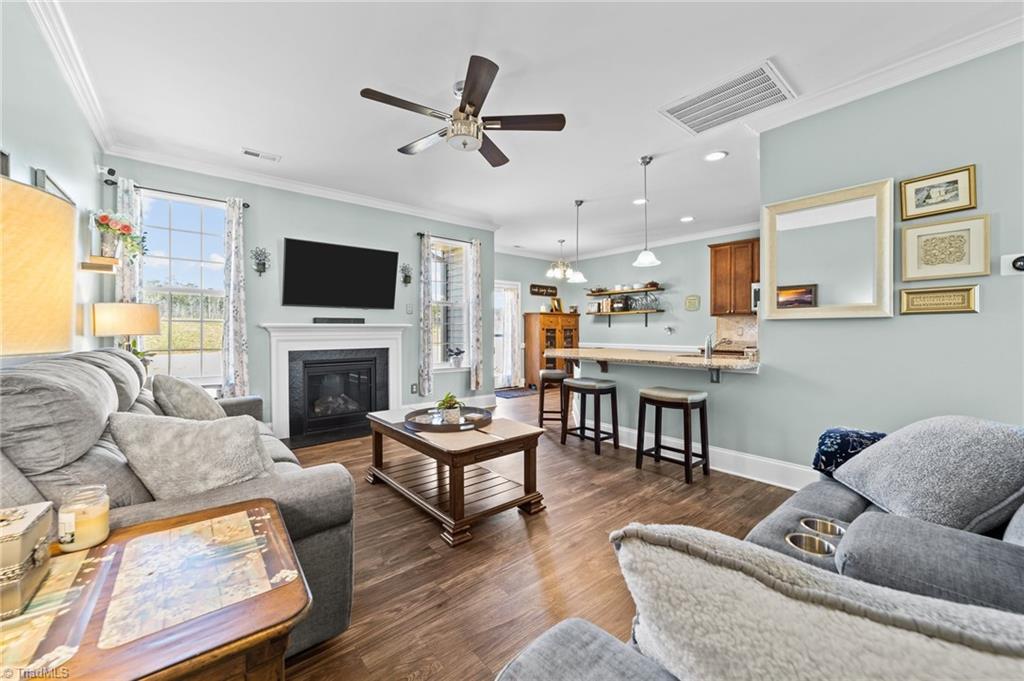 7735 Carson Path Summerfield, NC 27358 - Photo 6 of 46 Gallery Image 6