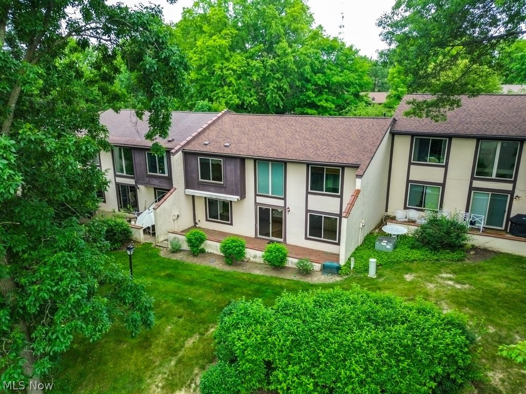 3388 South Smith Road Fairlawn, OH 44333 - Photo 3 of 31