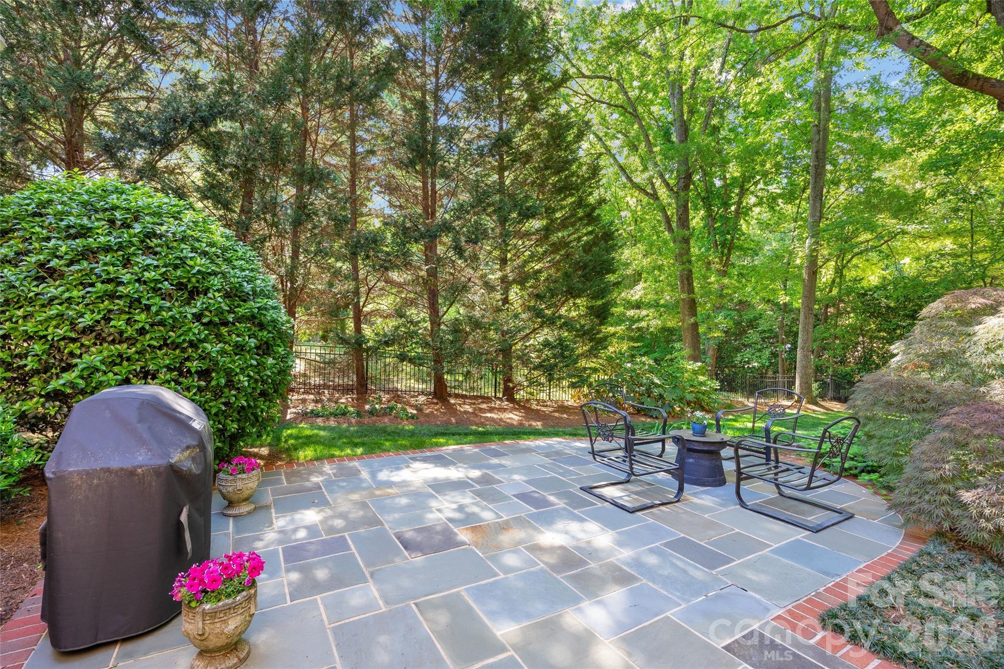4026 Sharon View Road Charlotte, NC 28226 - Photo 4 of 48 Gallery Image 4