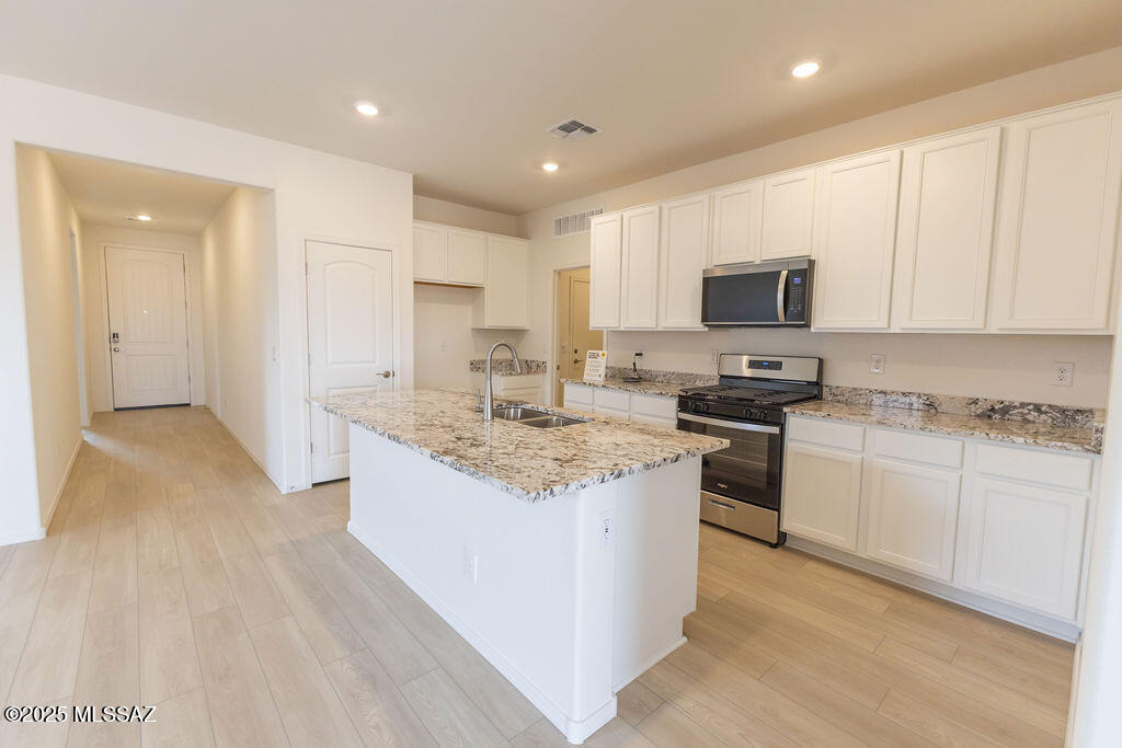5864 West Pinto Loop Tucson, AZ 85742 - Photo 2 of 17