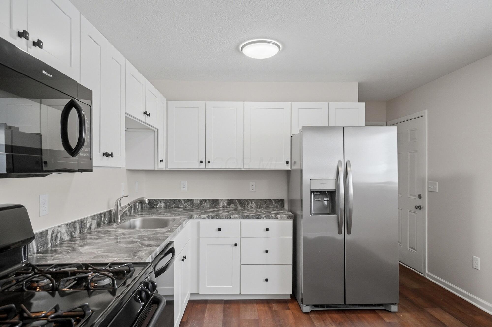 3824 Wade Road Columbus, OH 43232 - Photo 12 of 42 Kitchen
