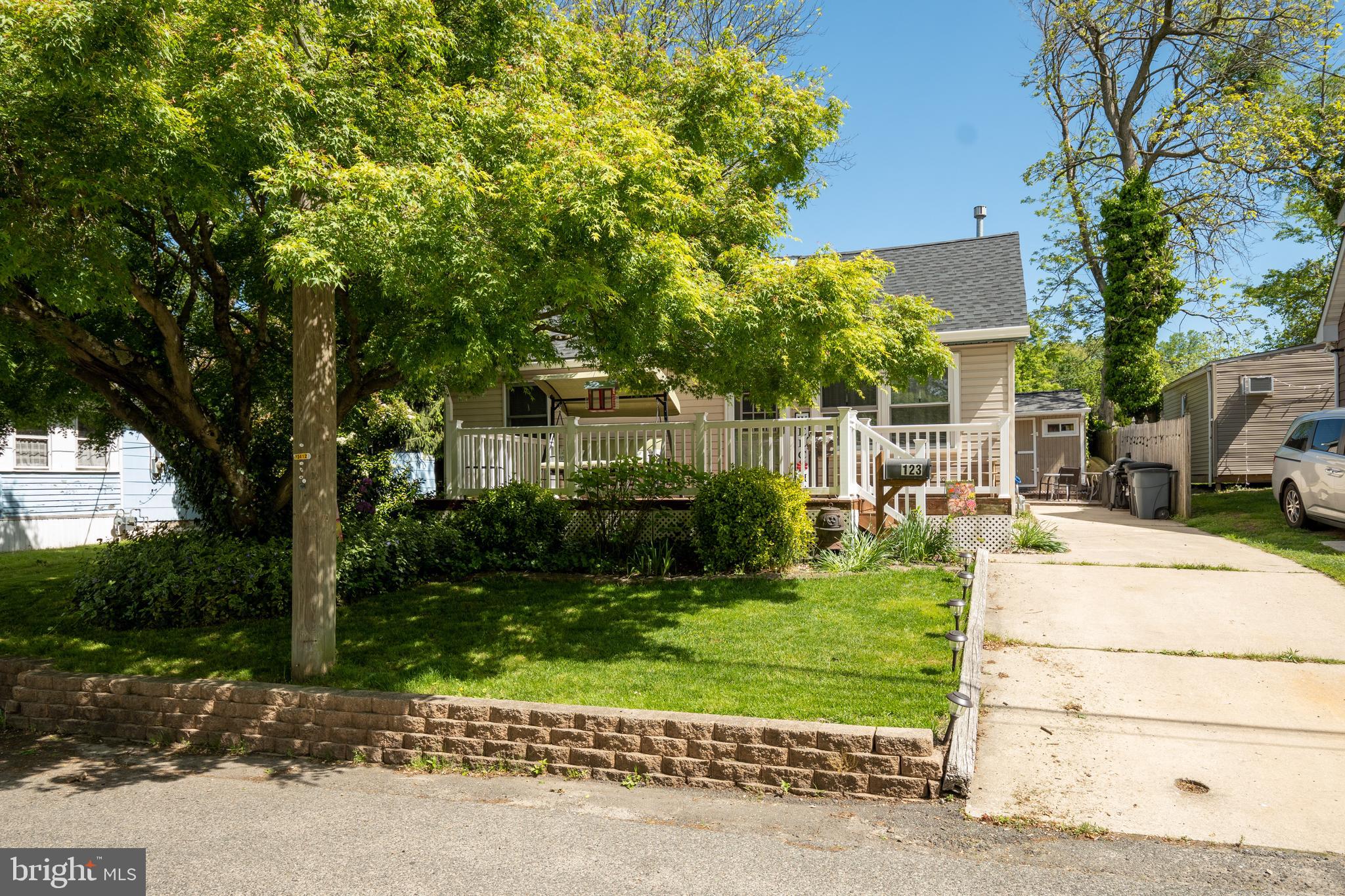 123 Cove Road Mantua, NJ 08051 - Photo 2 of 31