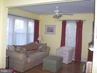 104 Cuthbert Road Cinnaminson, NJ 08077 - Photo 4 of 5 Gallery Image 4
