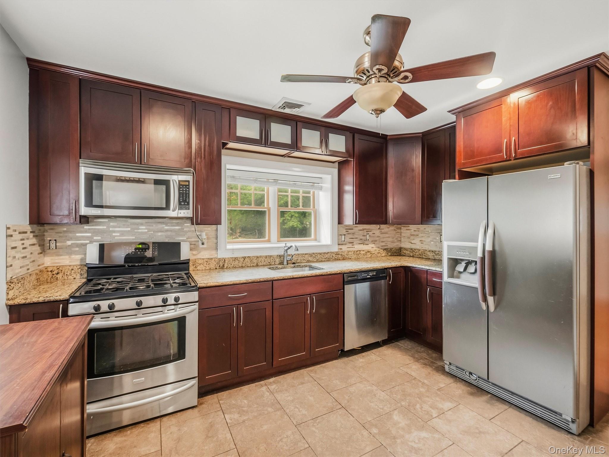 2 Hempstead Lane Spring Valley, NY 10977 - Photo 14 of 35