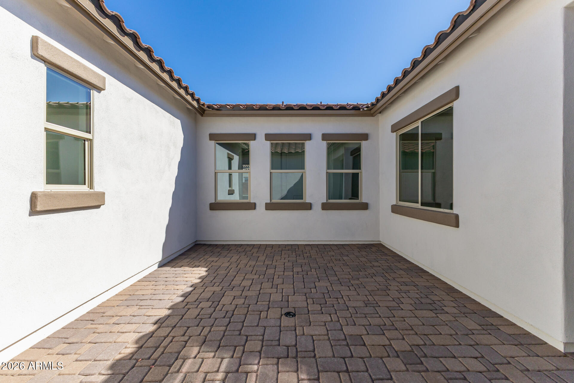 18575 West Sapium Way Goodyear, AZ 85338 - Photo 78 of 100 Front Courtyard