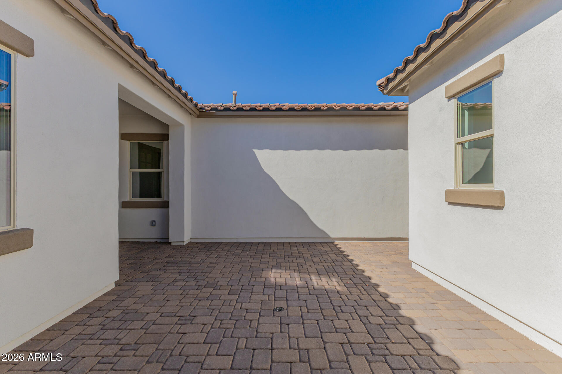 18575 West Sapium Way Goodyear, AZ 85338 - Photo 79 of 100 Front Courtyard