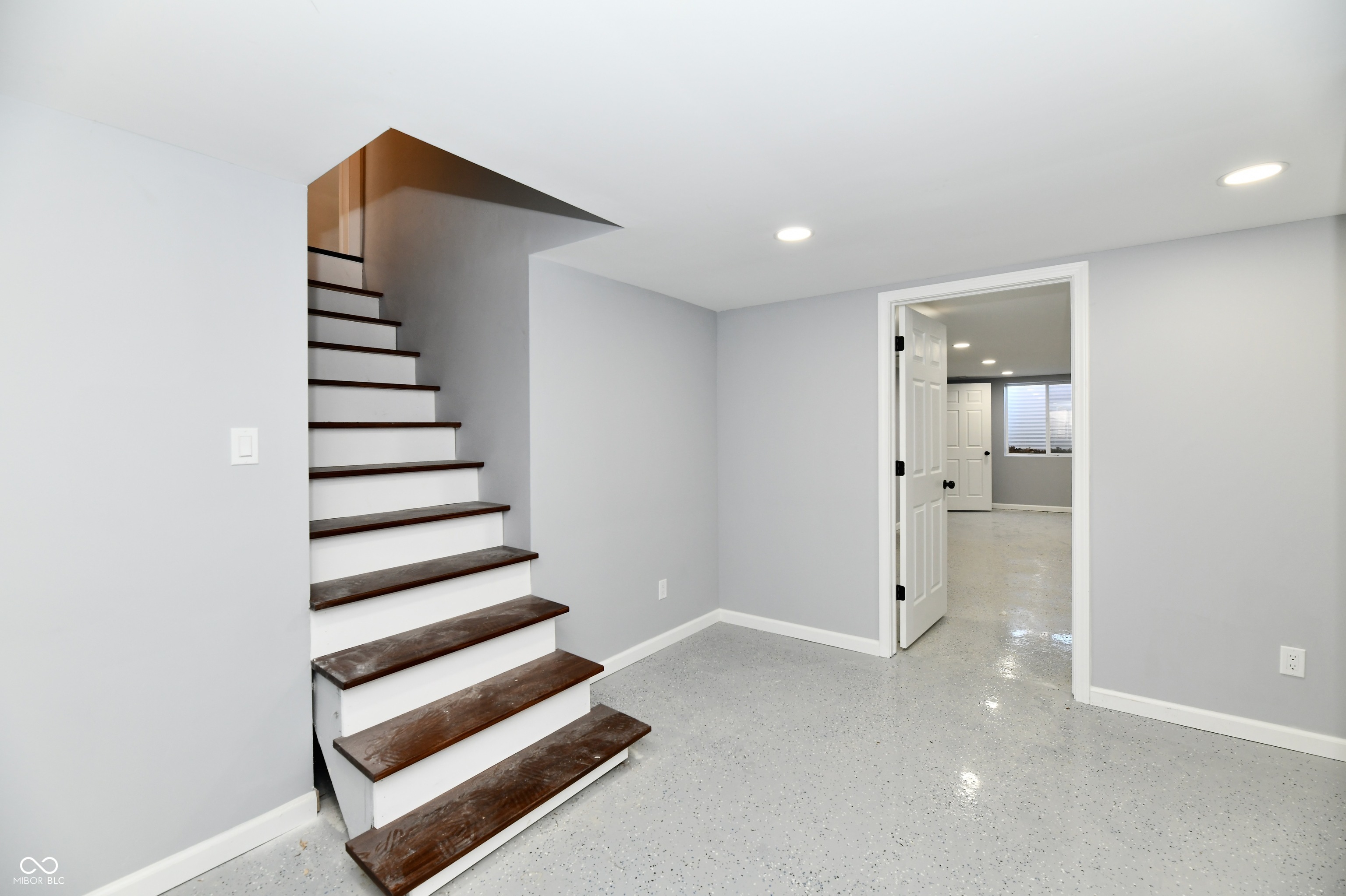 5101 Dickson Road Indianapolis, IN 46226 - Photo 25 of 35