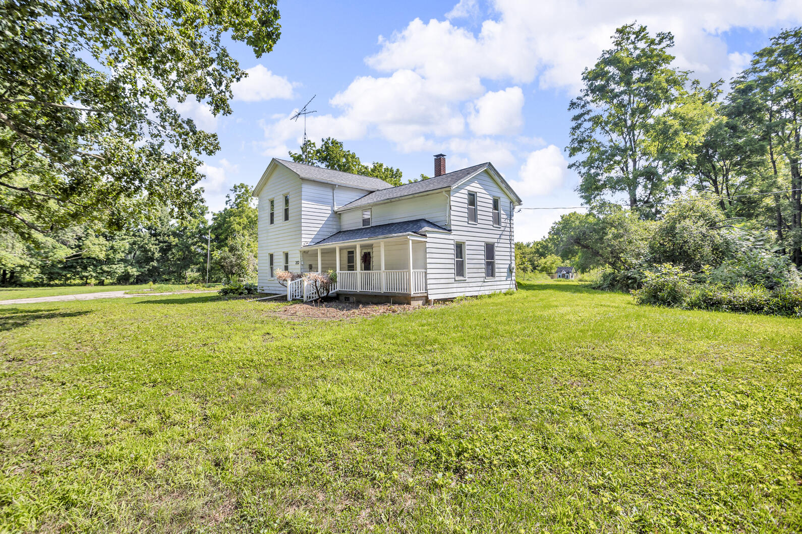 3573 North Dearing Road Parma, MI 49269 - Photo 1 of 54 0N0A8469