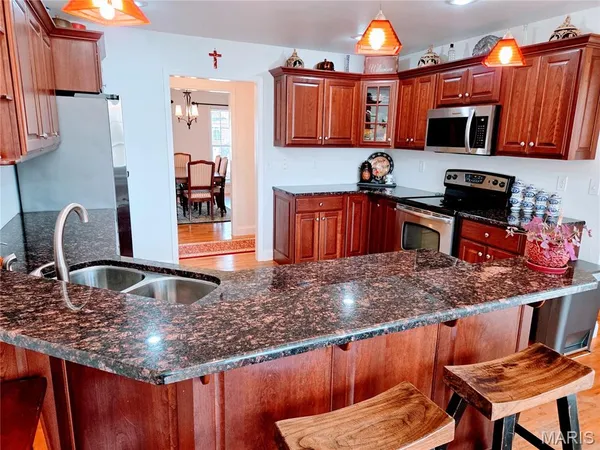 $585,000 | 10535 Limestone Lane, Rolla, MO 65401
