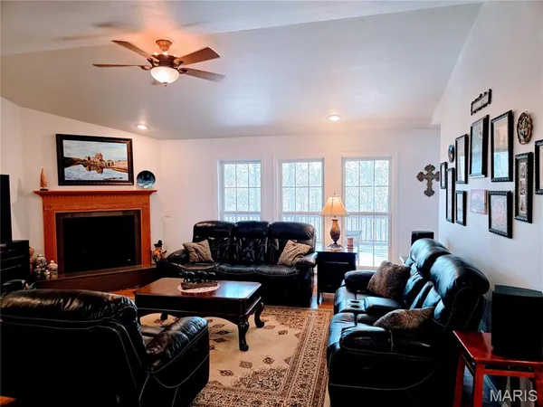 $585,000 | 10535 Limestone Lane, Rolla, MO 65401