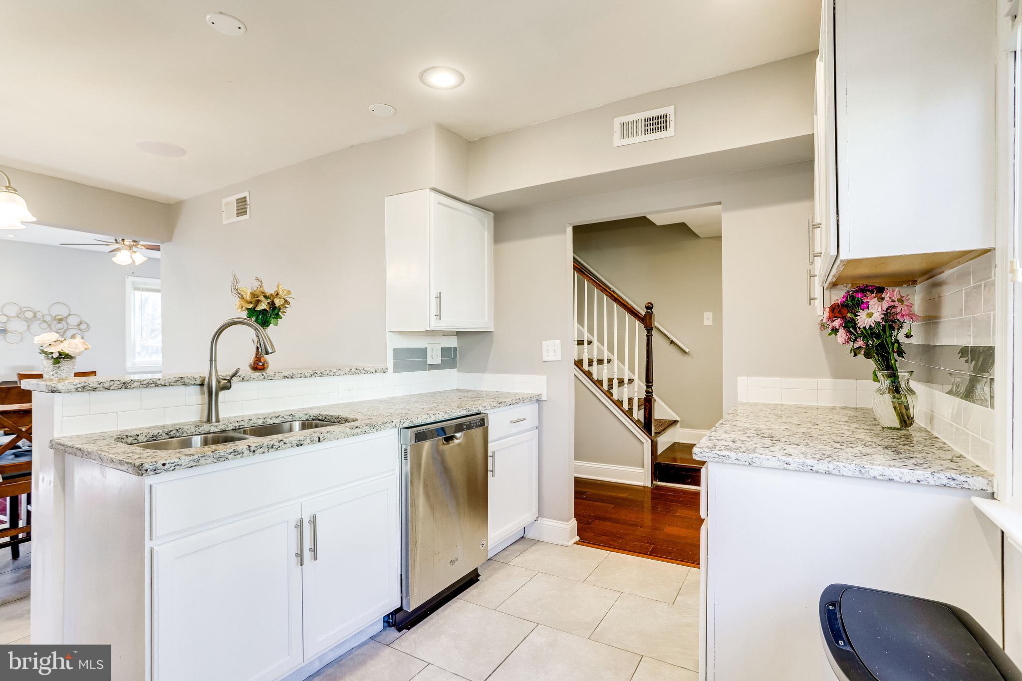 2432 Cloudcroft Square Reston, VA 20191 - Photo 17 of 44 Gallery Image 17