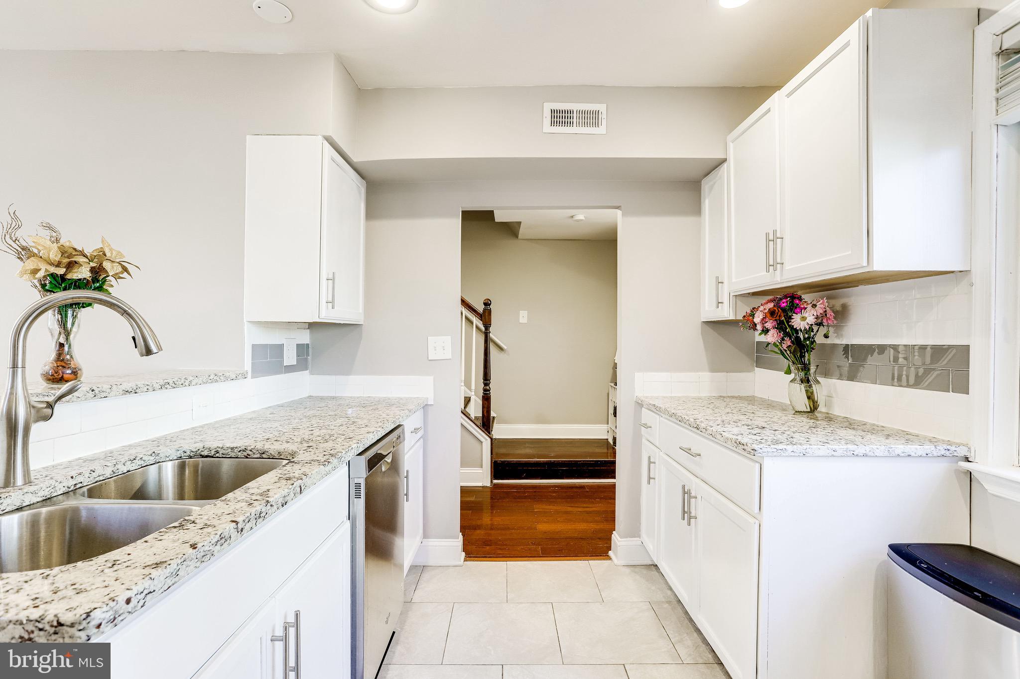 2432 Cloudcroft Square Reston, VA 20191 - Photo 22 of 44 Gallery Image 22