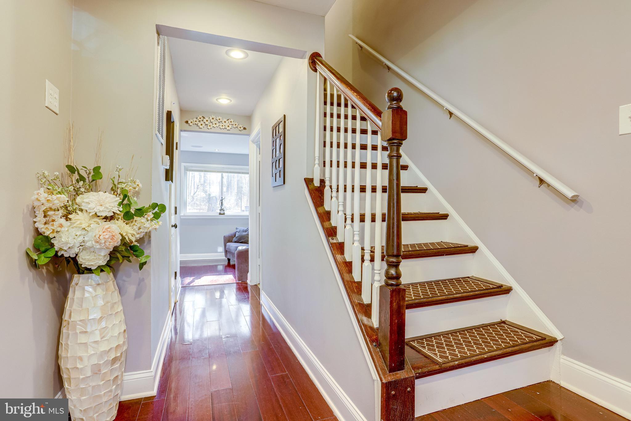 2432 Cloudcroft Square Reston, VA 20191 - Photo 6 of 44 Gallery Image 6