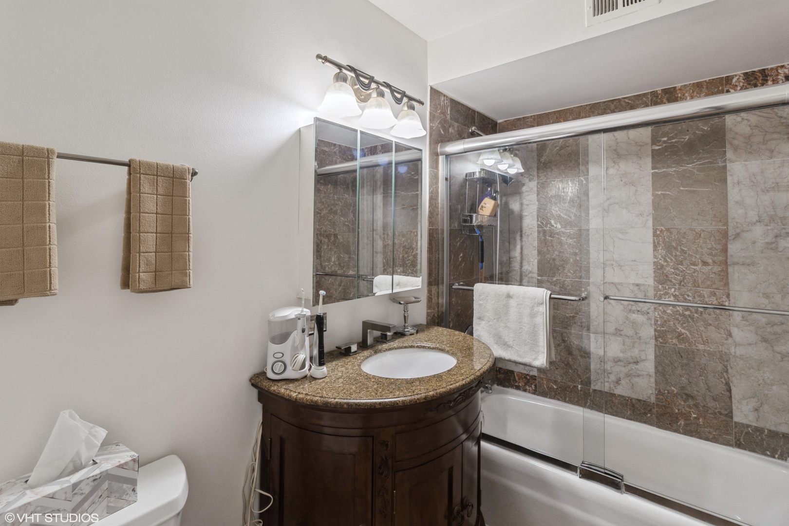 6229 North Niagara Avenue, Unit 209 Chicago, IL 60631 - Photo 11 of 12