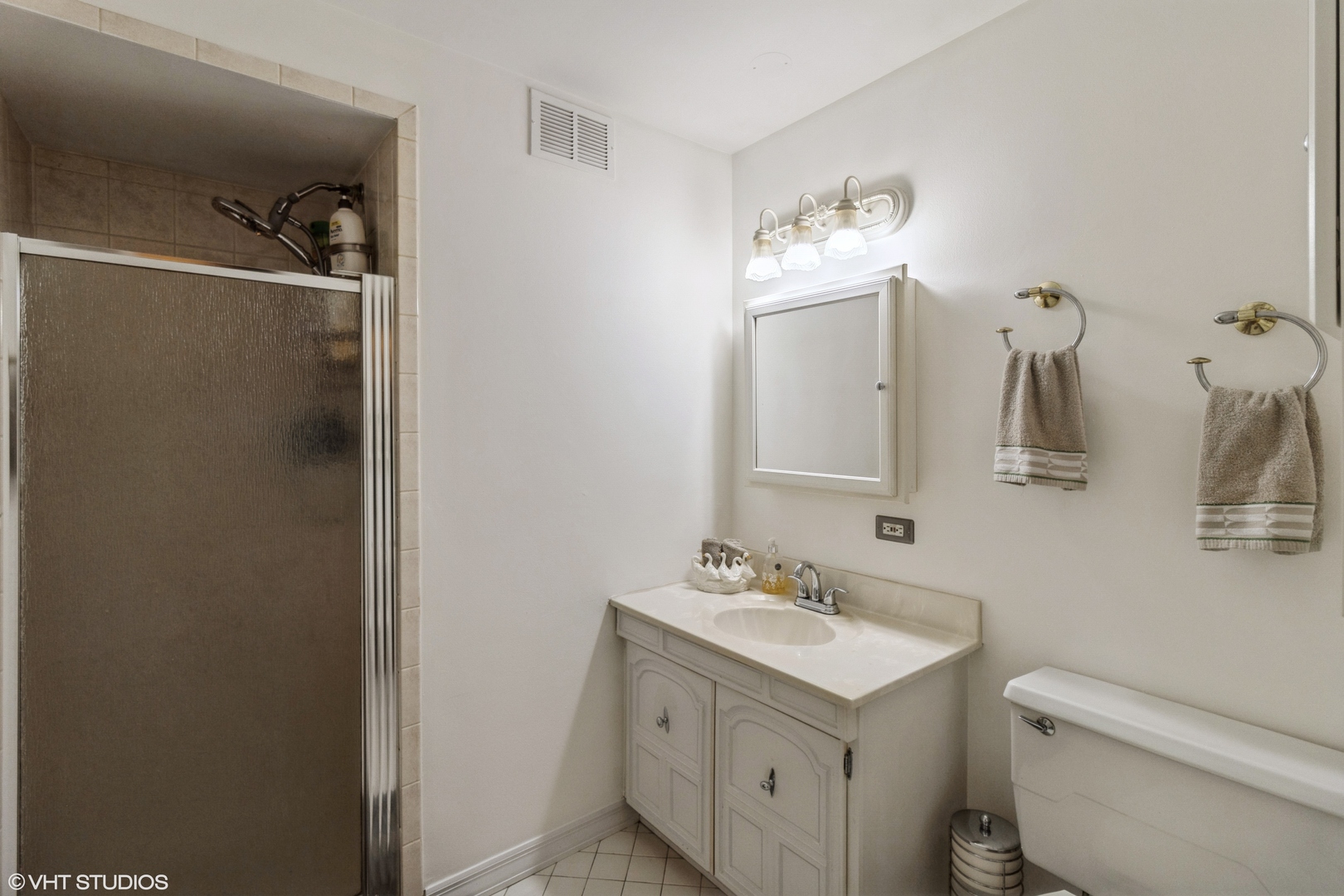 6229 North Niagara Avenue, Unit 209 Chicago, IL 60631 - Photo 10 of 12