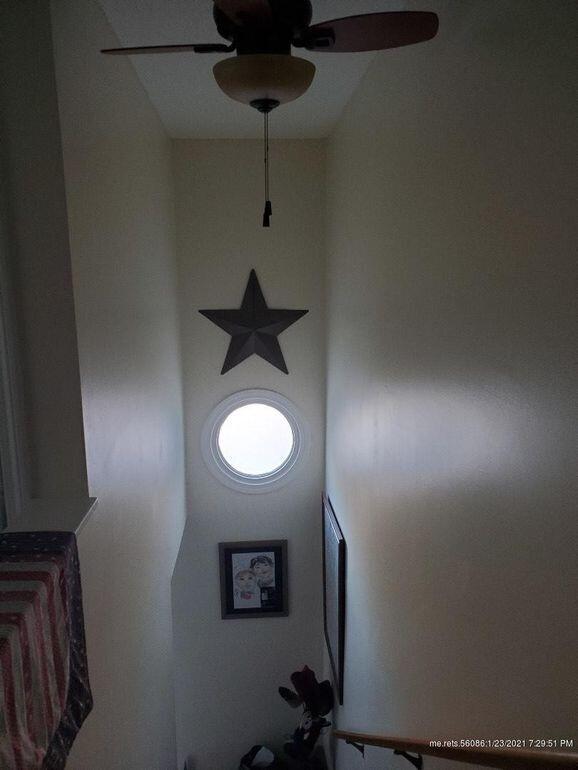 378 Portland Road, Unit 7 Gray, ME 04039 - Photo 11 of 18 hallway