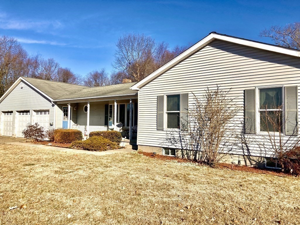19 Fort Hill Road Easthampton, MA 01027 - Photo 1 of 40 Gallery Image 1