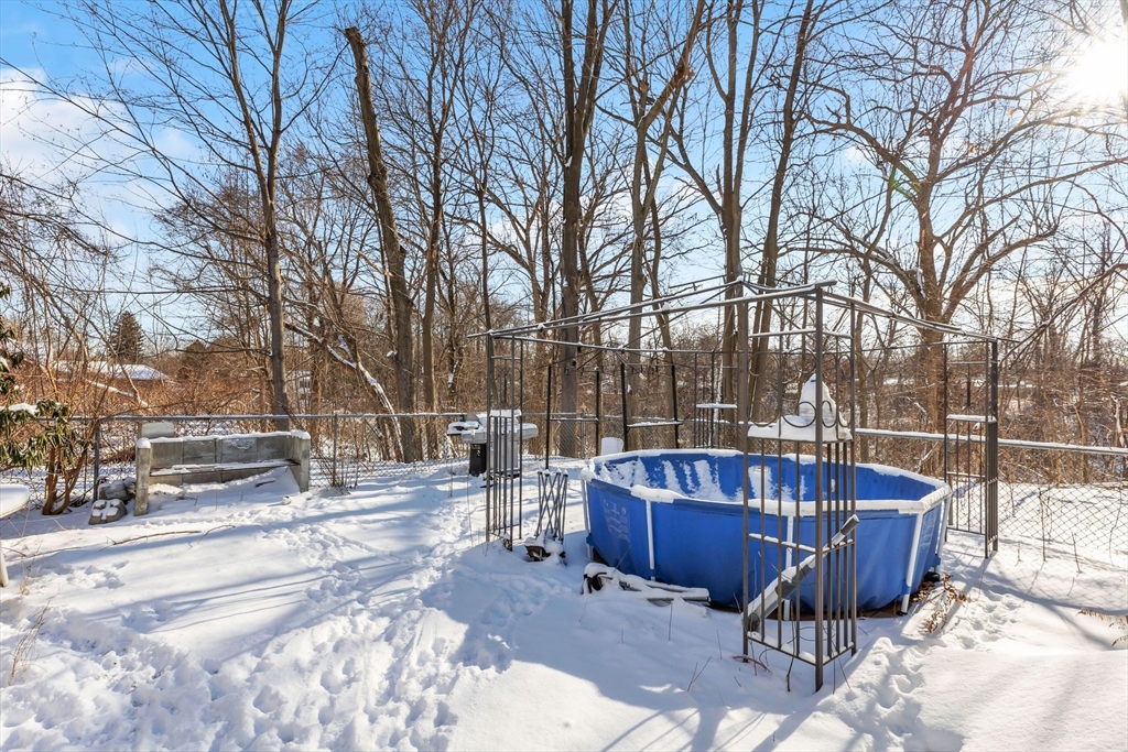 69 Silas Street Springfield, MA 01109 - Photo 33 of 36